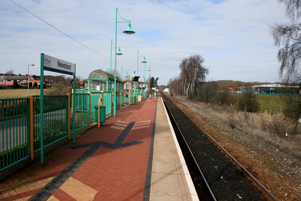 Newstead-railway-station